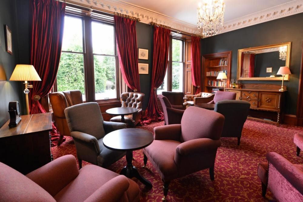 Wellwood Manor, 13 West Moulin Road, Pitlochry, Perthshire, PH16 5EA