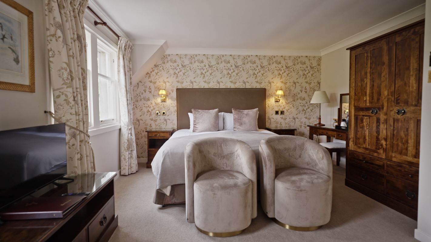 Wellwood Manor, 13 West Moulin Road, Pitlochry, Perthshire, PH16 5EA