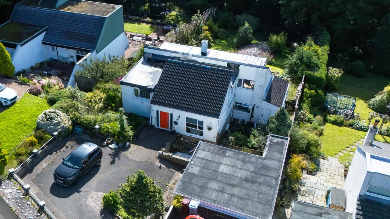 5-Bedroom Detached House in East Kilbride