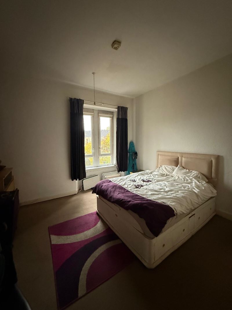 3/2, 51 Mannering Court, Glasgow, Lanarkshire, G41 3QH