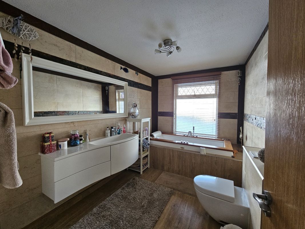 Cruachan Whiteford, Pitcaple, Inverurie, Aberdeenshire, AB51 5EB