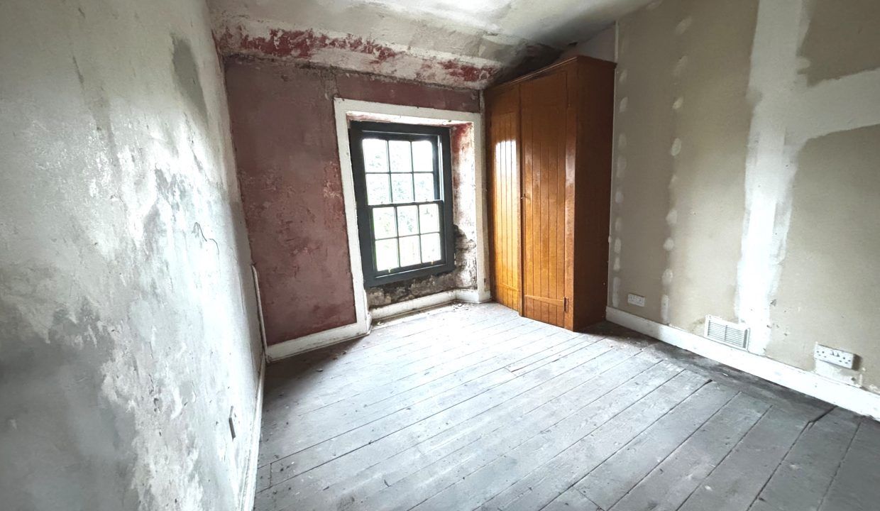 31-33 George Street, Whithorn, Newton Stewart, Wigtownshire, DG8 8NS