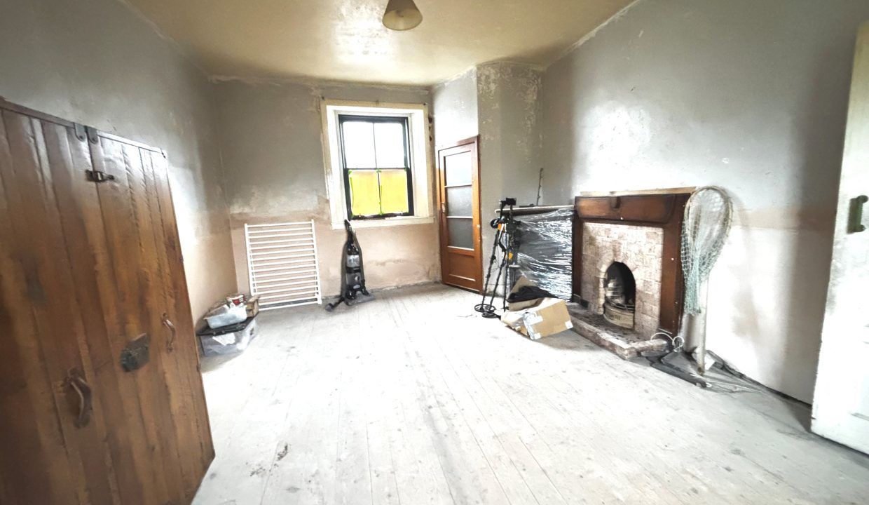 31-33 George Street, Whithorn, Newton Stewart, Wigtownshire, DG8 8NS