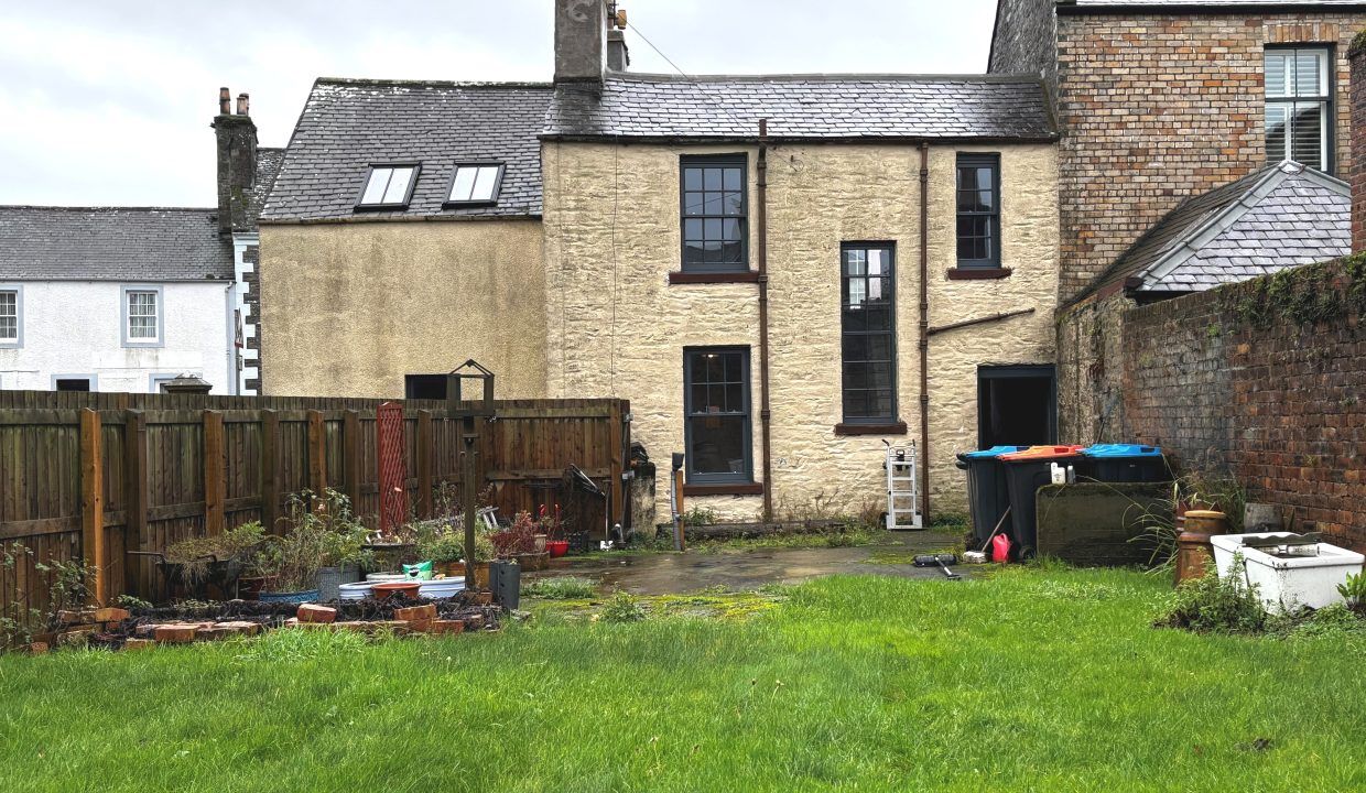 31-33 George Street, Whithorn, Newton Stewart, Wigtownshire, DG8 8NS