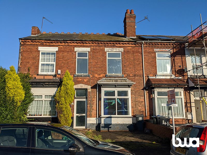 3 bedroom mid terraced house in Oldbury Property auctions Bond Wolfe