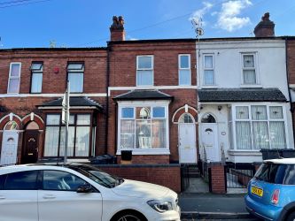 3 bedroom mid terraced house in Handsworth