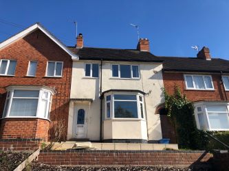 3 bedroom mid terraced house in Birmingham
