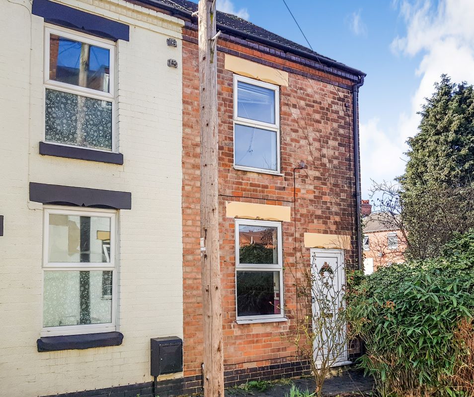 2 bedroom end terraced house in Burton on Trent Property auctions