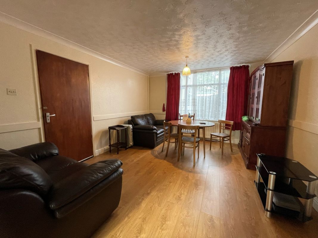 2 bedroom ground floor maisonette in Birmingham Property auctions Bond ...