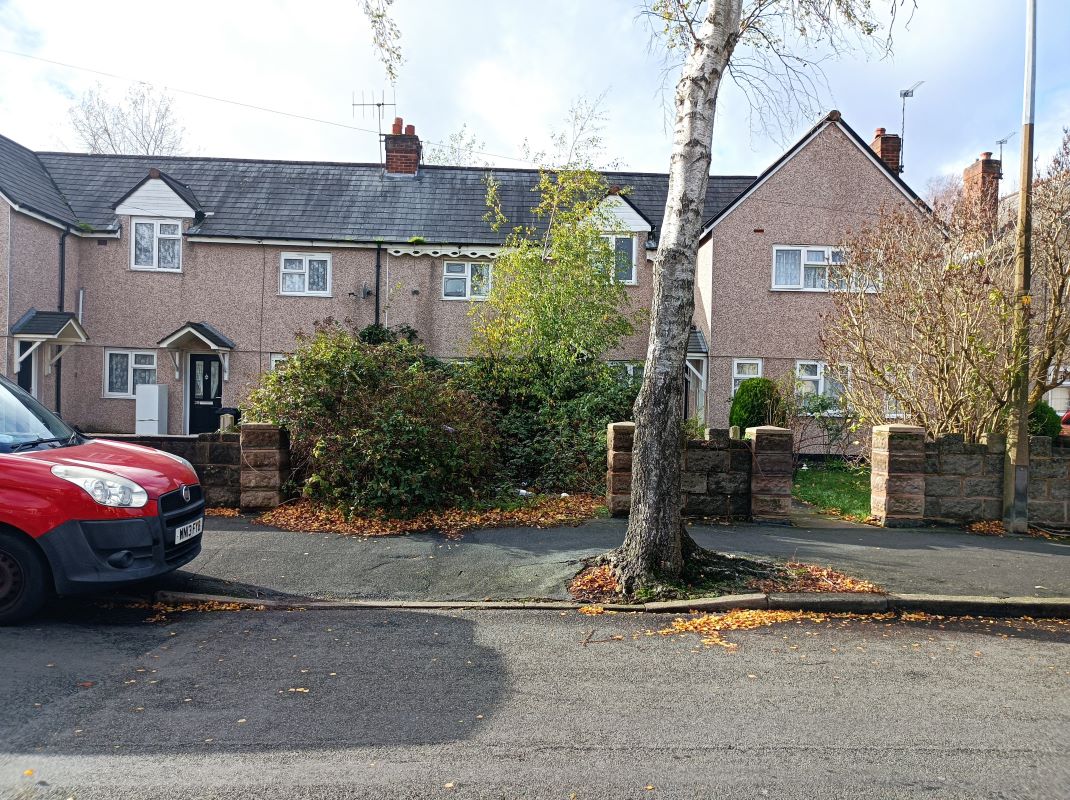 2 bedroom mid terraced house in Tipton Property auctions Bond Wolfe