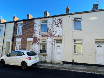 2 bedroom mid terraced house in Cleveland 