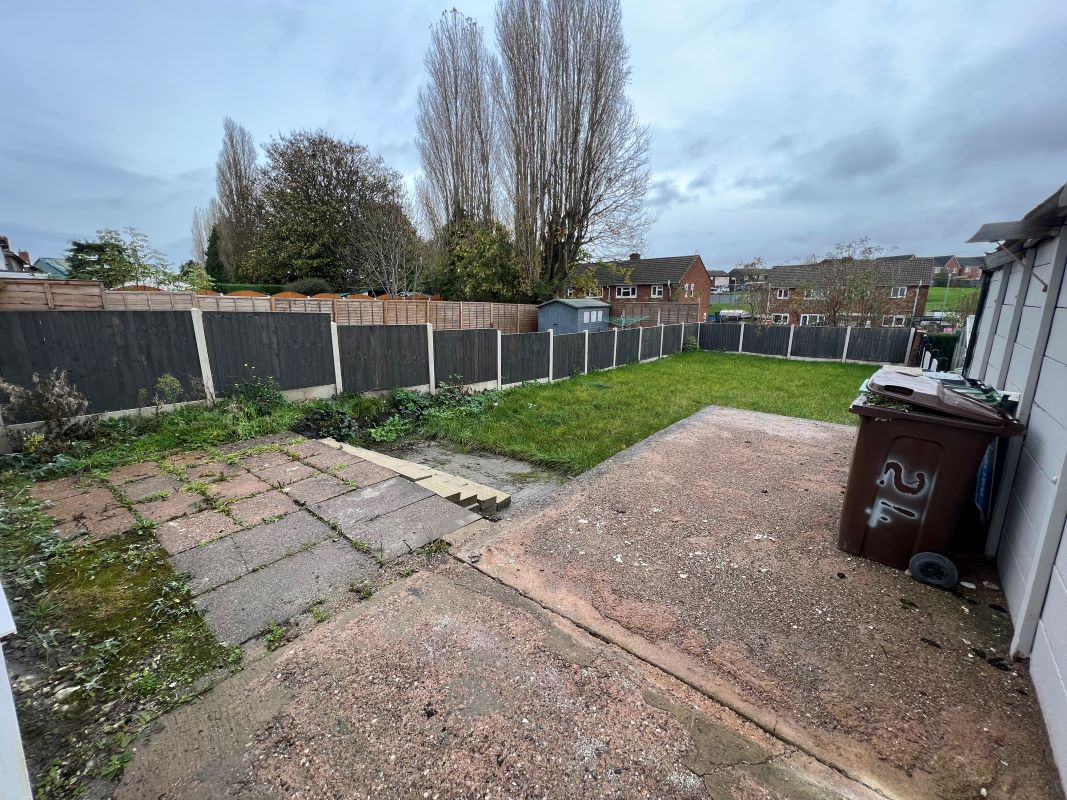 3 bedroom semi detached house in Bilston Property auctions Bond Wolfe