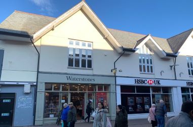 A prominent freehold town centre retail investment in Nuneaton, Warks.