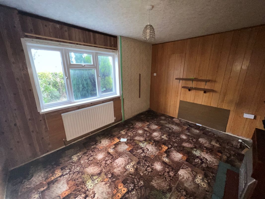 3 bedroom semi detached house in Tamworth Property auctions Bond Wolfe