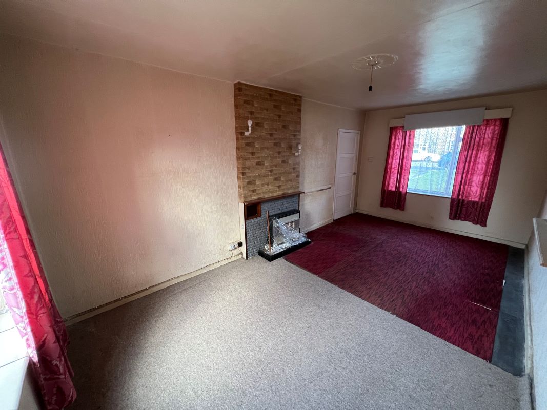 3 bedroom semi detached house in Solihull Property auctions Bond Wolfe