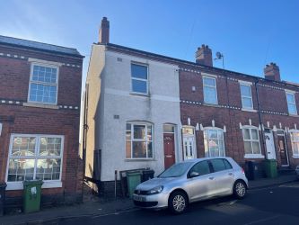 2 bedroom end terraced house in Walsall