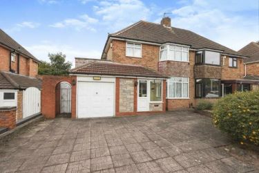 3 bedroom semi detached house in Castle Bromwich