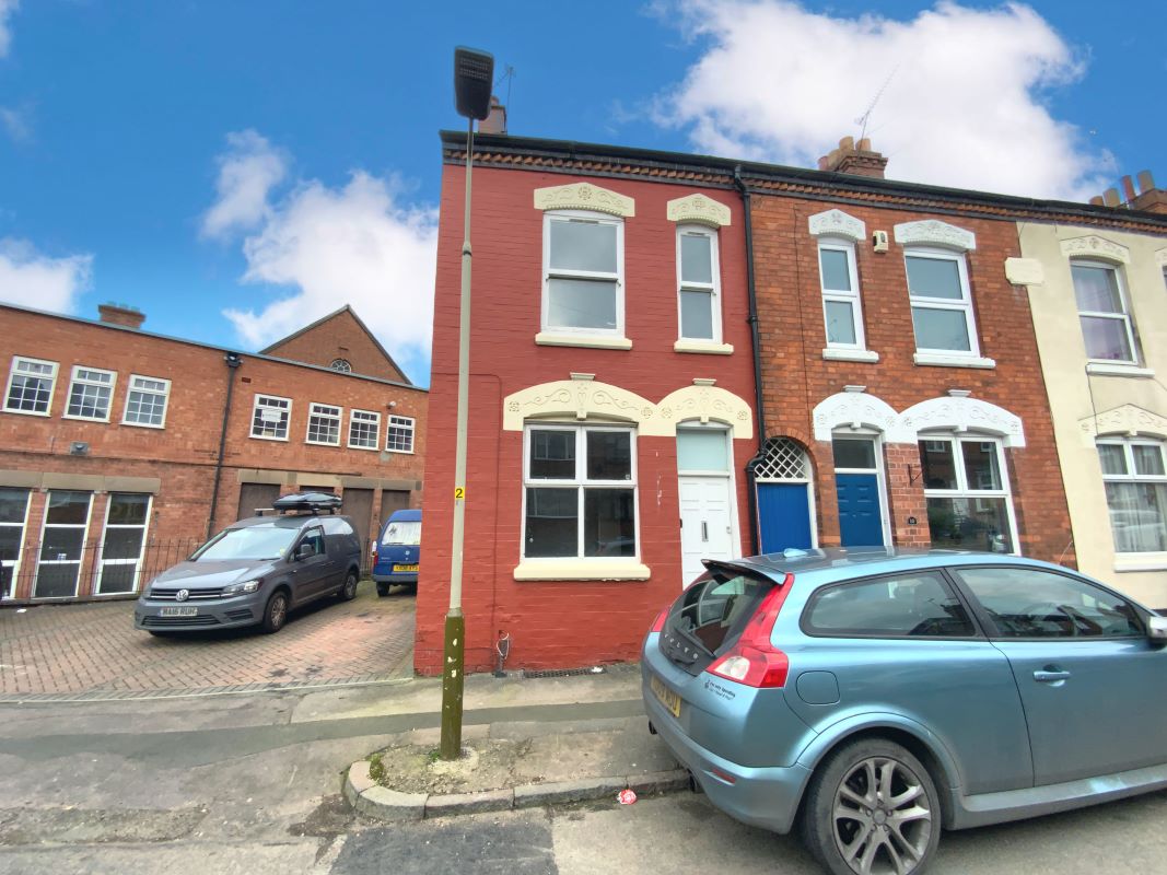 2 bedroom end terraced house in Aylestone, Leicester Property auctions