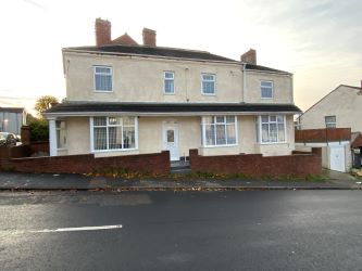 5 bedroom end terraced house in Dudley