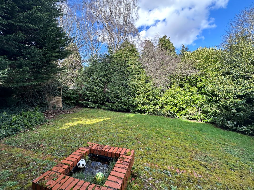 5 bedroom detached house in Sutton Coldfield Property auctions Bond Wolfe