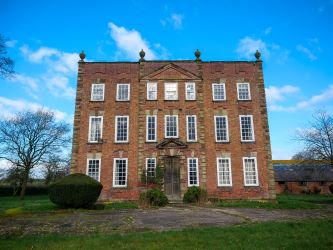 Historic period manor house in Longnor