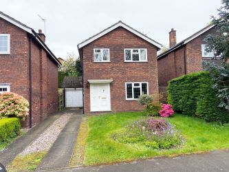 3 bedroom detached house in Coleshill