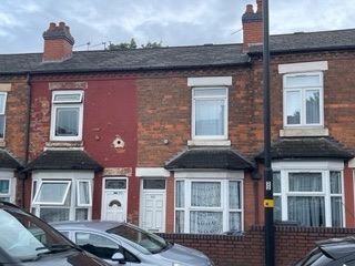 3 bedroom mid terraced house in Bordesley Green