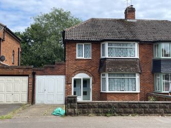 3 bedroom semi detached house in Dudley