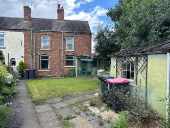 2 bedroom end terraced house in Nuneaton