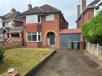 3 bedroom detached house in Walsall