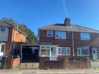 3 bedroom semi detached house in Wednesbury