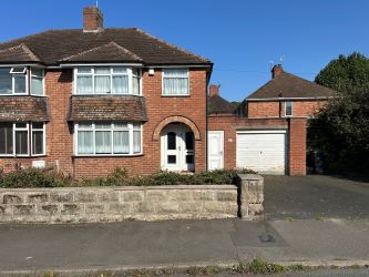 3 bedroom semi detached house in Bilston