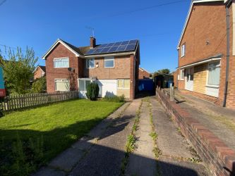 3 bedroom semi detached house in Stafford