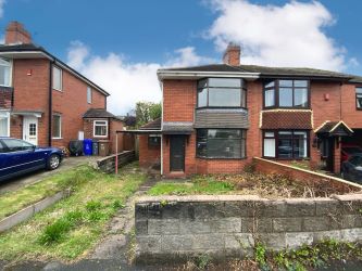 3 bedroom semi detached house in Stoke on Trent