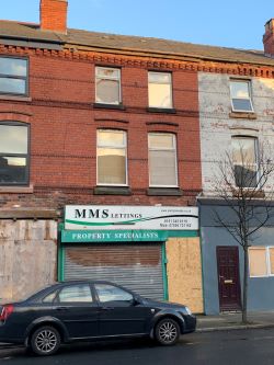 Retail premises with 2 self contained flats