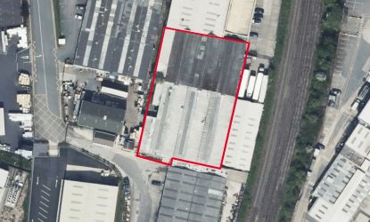 Freehold industrial unit in Droitwich 