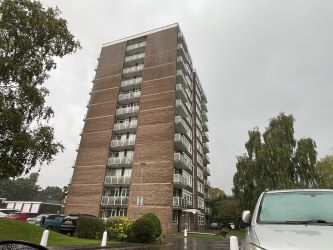 2 bedroom 8th floor apartment in Birmingham