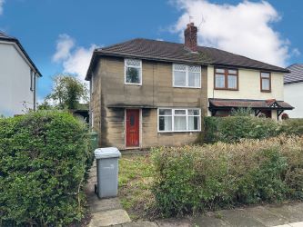 3 bedroom semi detached house in Crewe