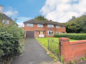 3 bedroom semi detached house in Wolverhampton