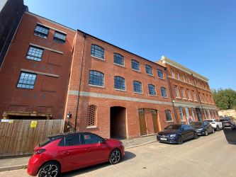 3 bedroom three storey town house in Jewellery Quarter, Birmingham