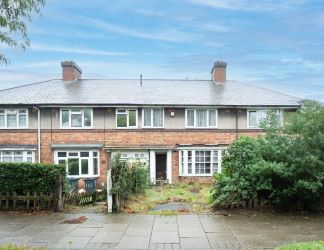 3 bedroom mid terraced house in Kingstanding