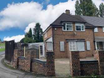 3 bedroom end terraced house in Walsall