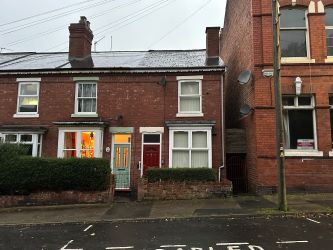 2 bedroom end terraced house in Walsall