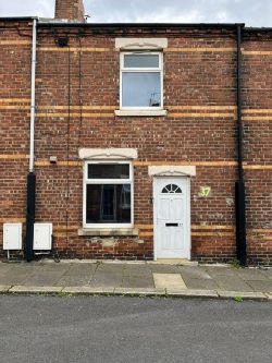 2 bedroom mid terraced house in County Durham