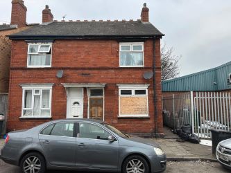 3 bedroom semi detached house in Birmingham 