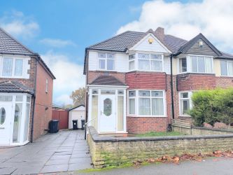 3 bedroom semi detached house in Birmingham 