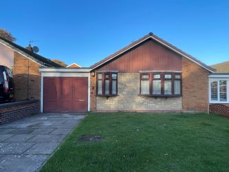 2 bedroom detached bungalow in Willenhall