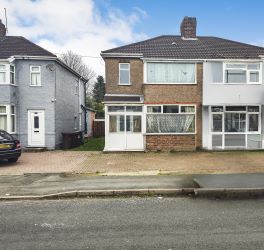 3 bedroom semi detached house in Bilston