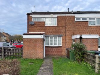 3 bedroom end terraced house in Chelmesley Wood