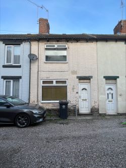 2 bedroom mid terraced house in Swadlincote